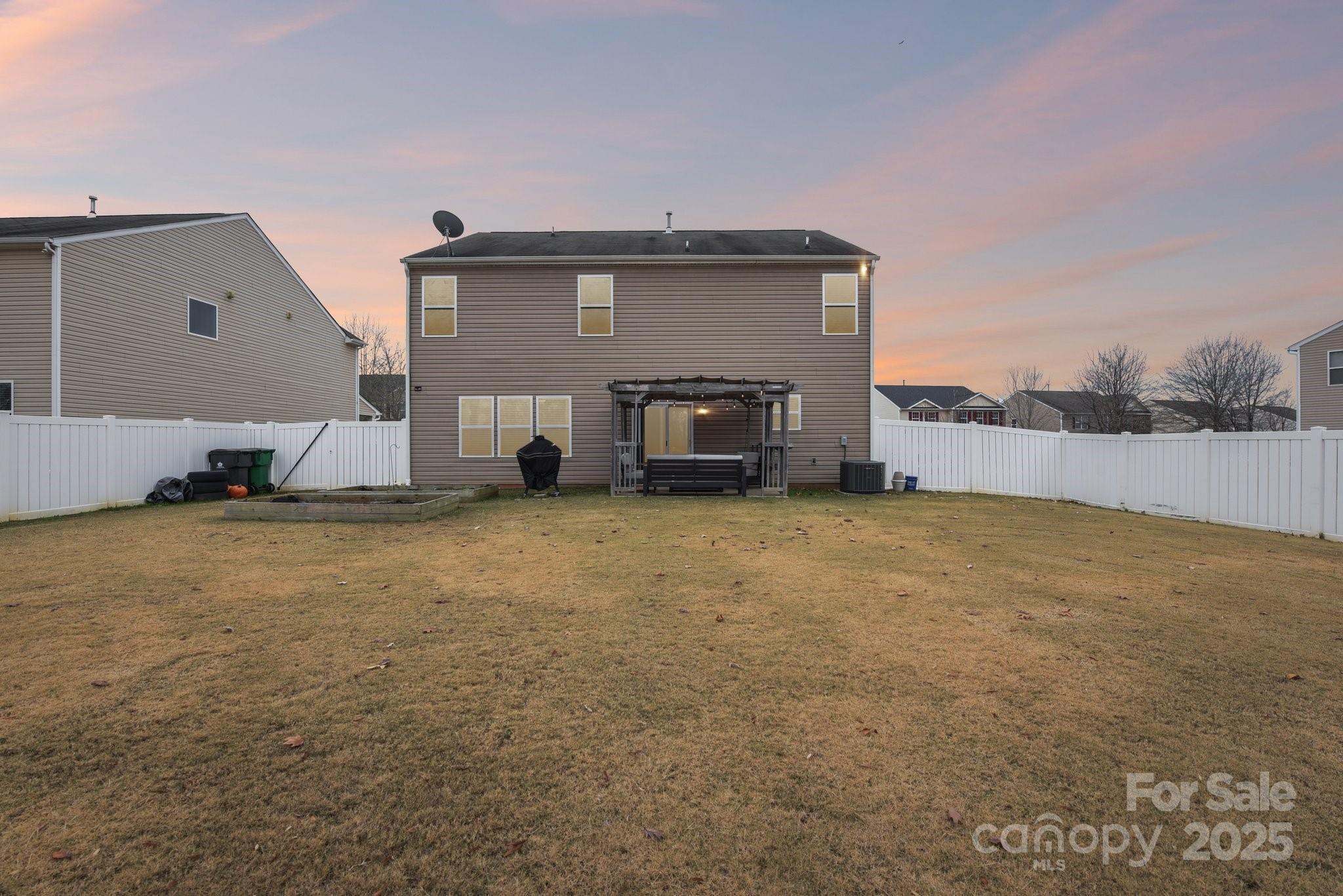 8826 Gray Willow Road Charlotte, NC 28227 - Photo 37 of 47 a view of an outdoor space and kitchen