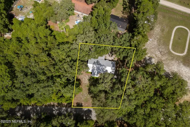 $184,000 | 414 Holiday Drive, Interlachen, FL 32148