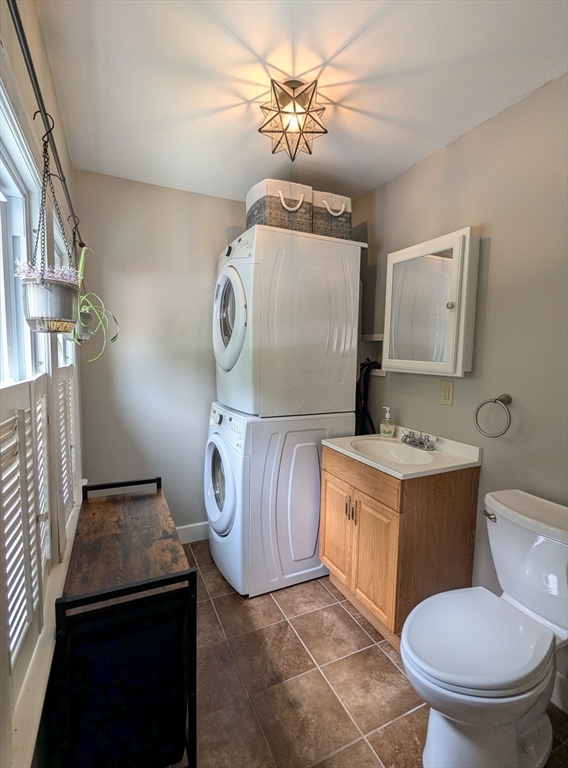 18 Snow Road North Grafton, MA 01536 - Photo 11 of 34 Gallery Image 11
