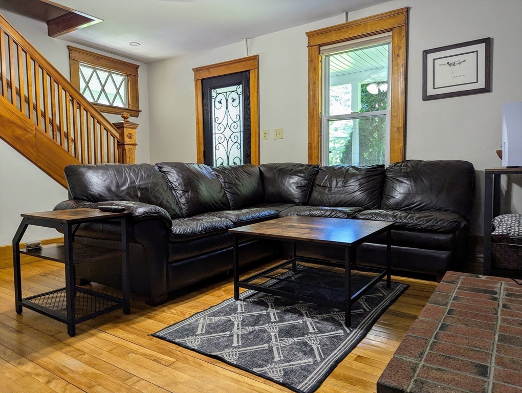 18 Snow Road North Grafton, MA 01536 - Photo 9 of 34 Gallery Image 9
