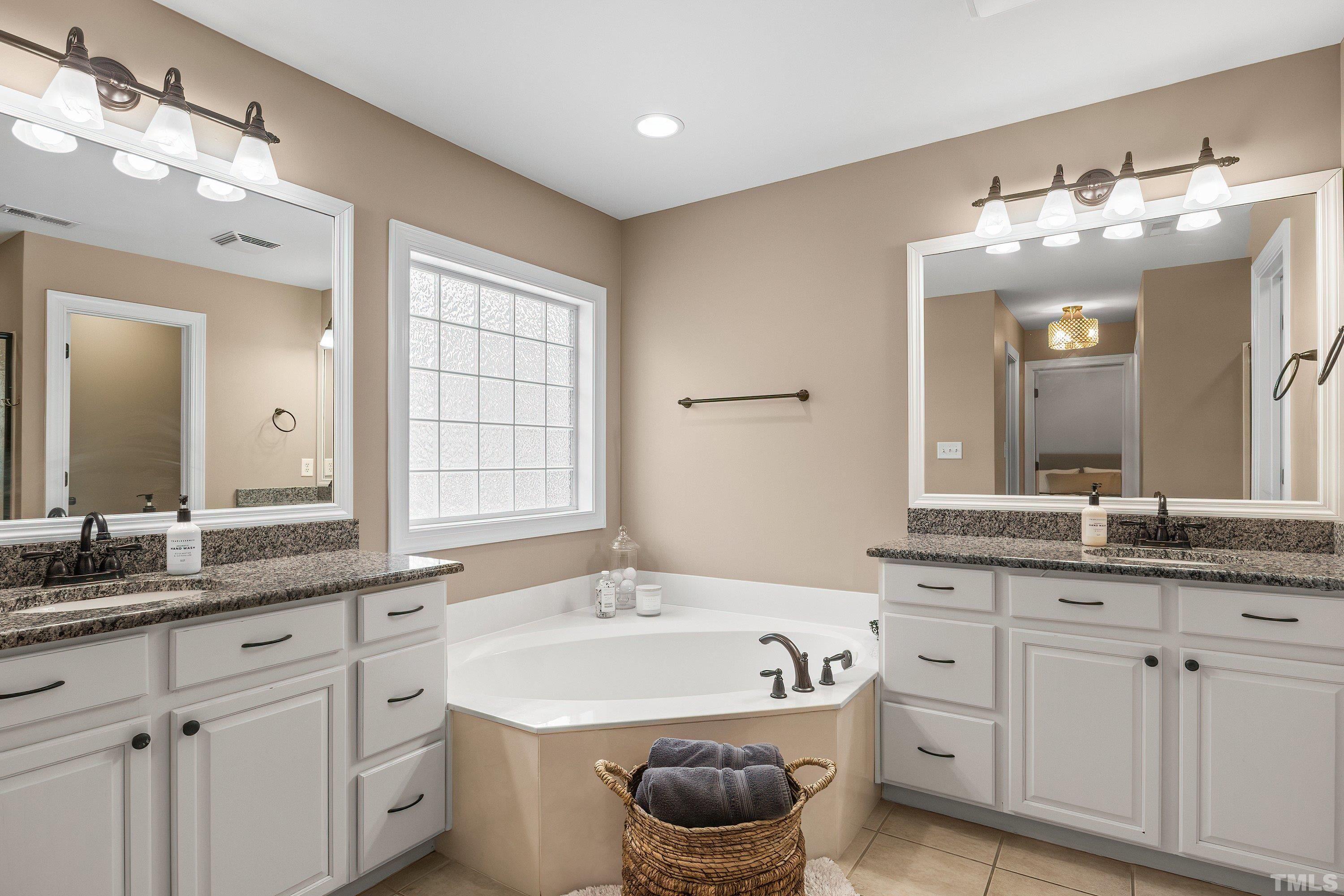 12405 Draco Road Raleigh, NC 27614 - Photo 33 of 49 Primary Bathroom