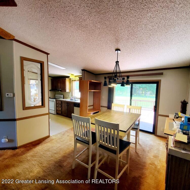 4875 Bond Road Onondaga, MI 49264 - Photo 10 of 38 Dinning