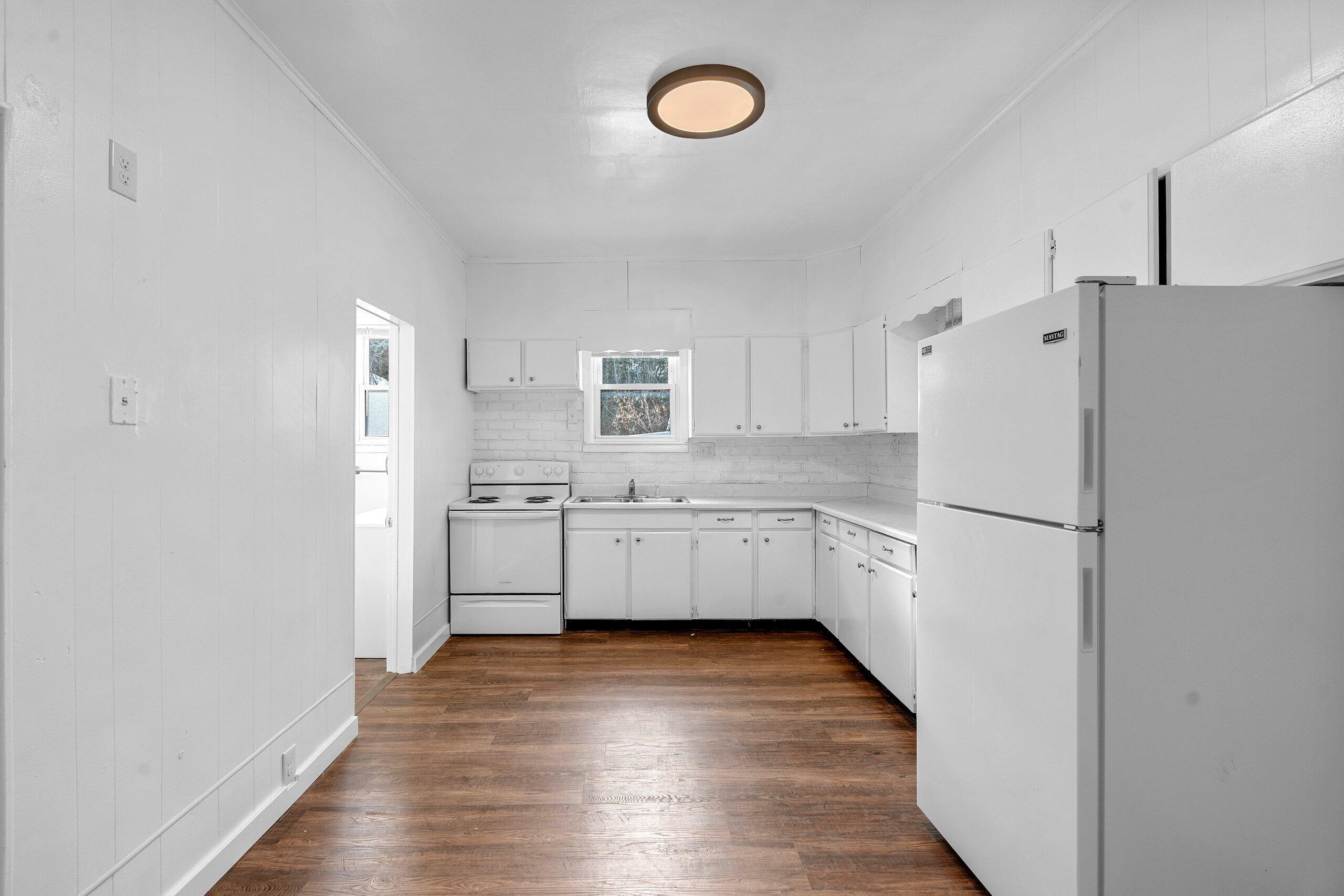 619 End Court Sheboygan, WI 53081 - Photo 12 of 50 _DSC3056.JPG-SMALL