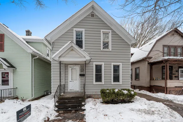 $159,900 | 619 End Court, Sheboygan, WI 53081