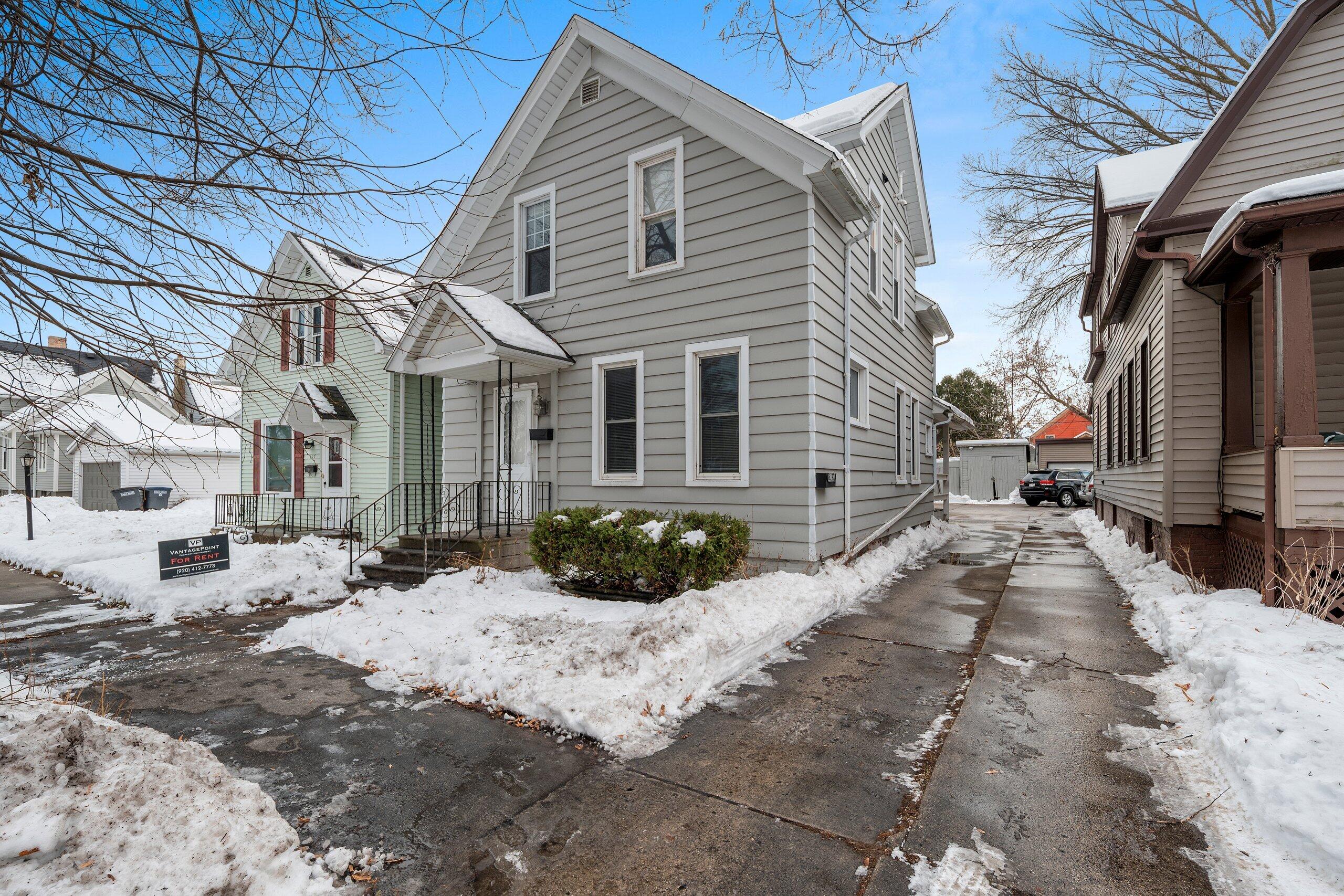619 End Court Sheboygan, WI 53081 - Photo 3 of 50 _DSC3026.JPG-SMALL