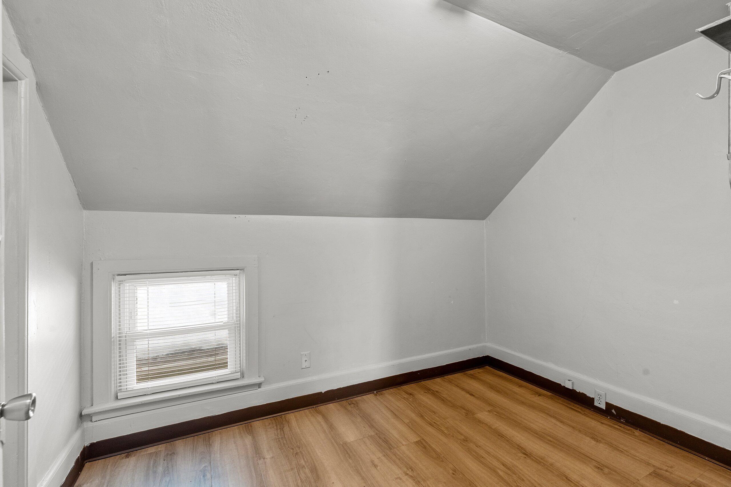 619 End Court Sheboygan, WI 53081 - Photo 43 of 50 _DSC3174.JPG-SMALL