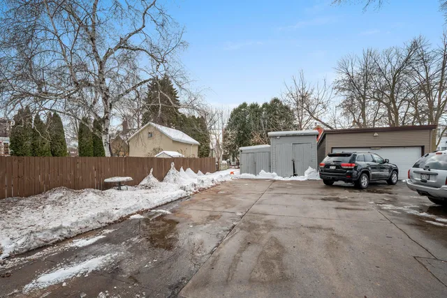 $159,900 | 619 End Court, Sheboygan, WI 53081