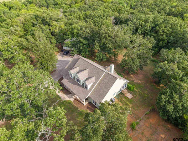 $1,100,000 | 16384 County Road 440, Lindale, TX 75771