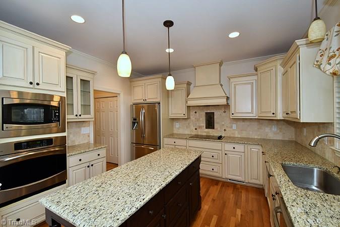 1813 Curraghmore Road Clemmons, NC 27012 - Photo 4 of 22