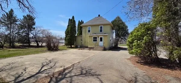 $395,000 | 1205 North Nokomis Northeast, Alexandria, MN 56308