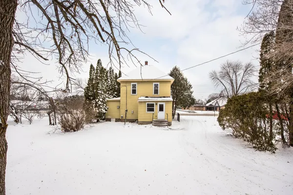 $395,000 | 1205 North Nokomis Northeast, Alexandria, MN 56308