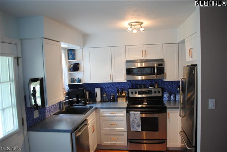 20199 Grannis Road, Unit 1 Fairview Park, OH 44126 - Photo 2 of 9