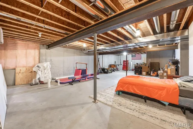 $300,000 | 1421 Fairwood Drive, Belleville, IL 62220