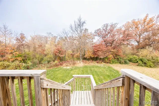 $300,000 | 1421 Fairwood Drive, Belleville, IL 62220