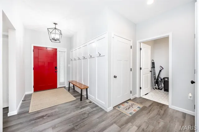 $300,000 | 1421 Fairwood Drive, Belleville, IL 62220