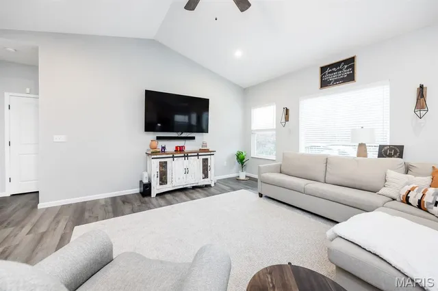 $300,000 | 1421 Fairwood Drive, Belleville, IL 62220