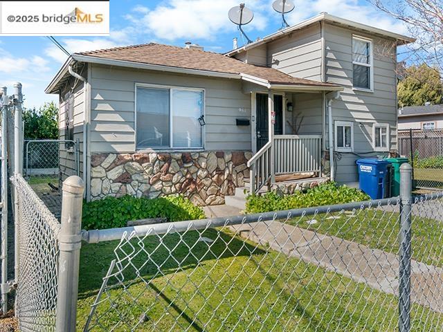 961 71st Avenue Oakland, CA 94621 - Photo 5 of 11