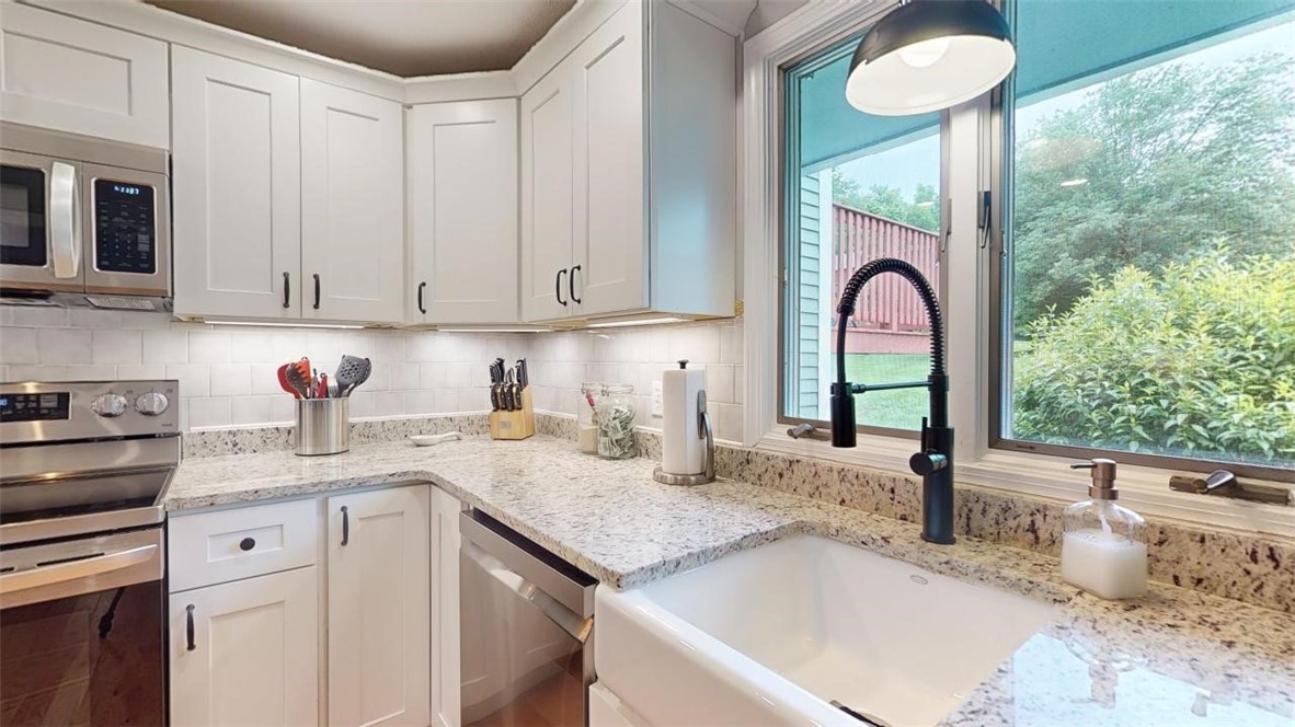 901 Brook Haven Lane Woonsocket, RI 02895 - Photo 10 of 34