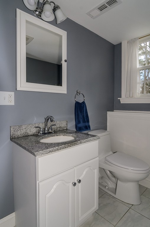 40 Aran Road Westwood, MA 02090 - Photo 13 of 16 Gallery Image 13