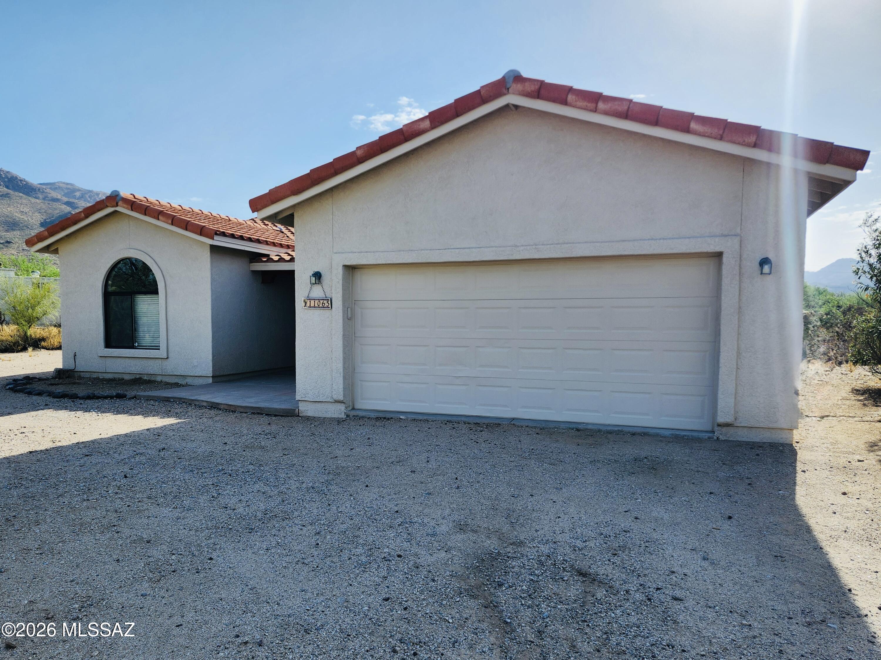 11065 East Snyder Road Tucson, AZ 85749 - Photo 3 of 15 20260706_075306