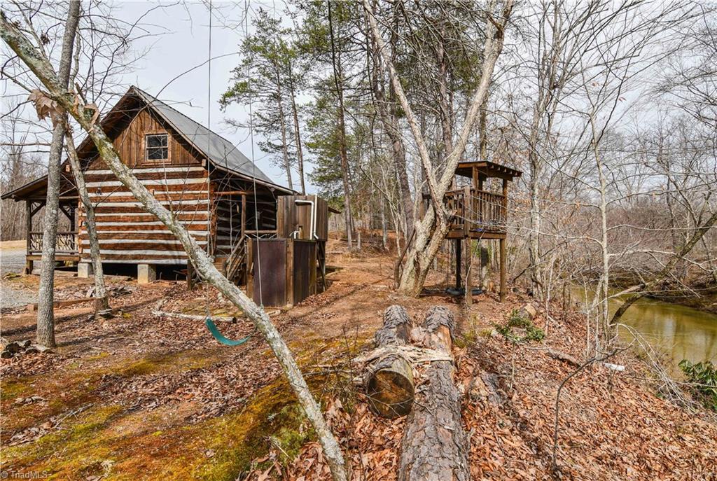 14 Matthews Road Pilot Mountain, NC 27041 - Photo 10 of 25 Gallery Image 10