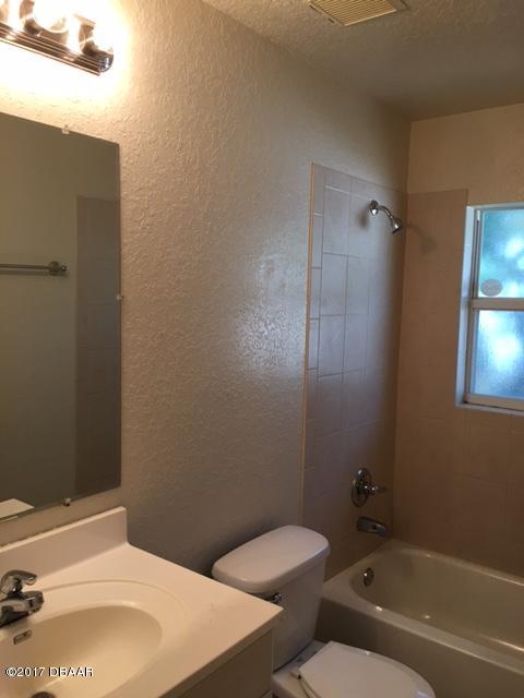 1132 Hampton Road Daytona Beach, FL 32114 - Photo 9 of 13 IMG_1999