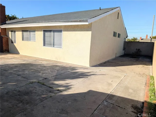 $4,000 | 914 West Alton Avenue, Santa Ana, CA 92707