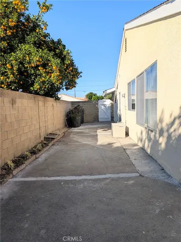$4,000 | 914 West Alton Avenue, Santa Ana, CA 92707