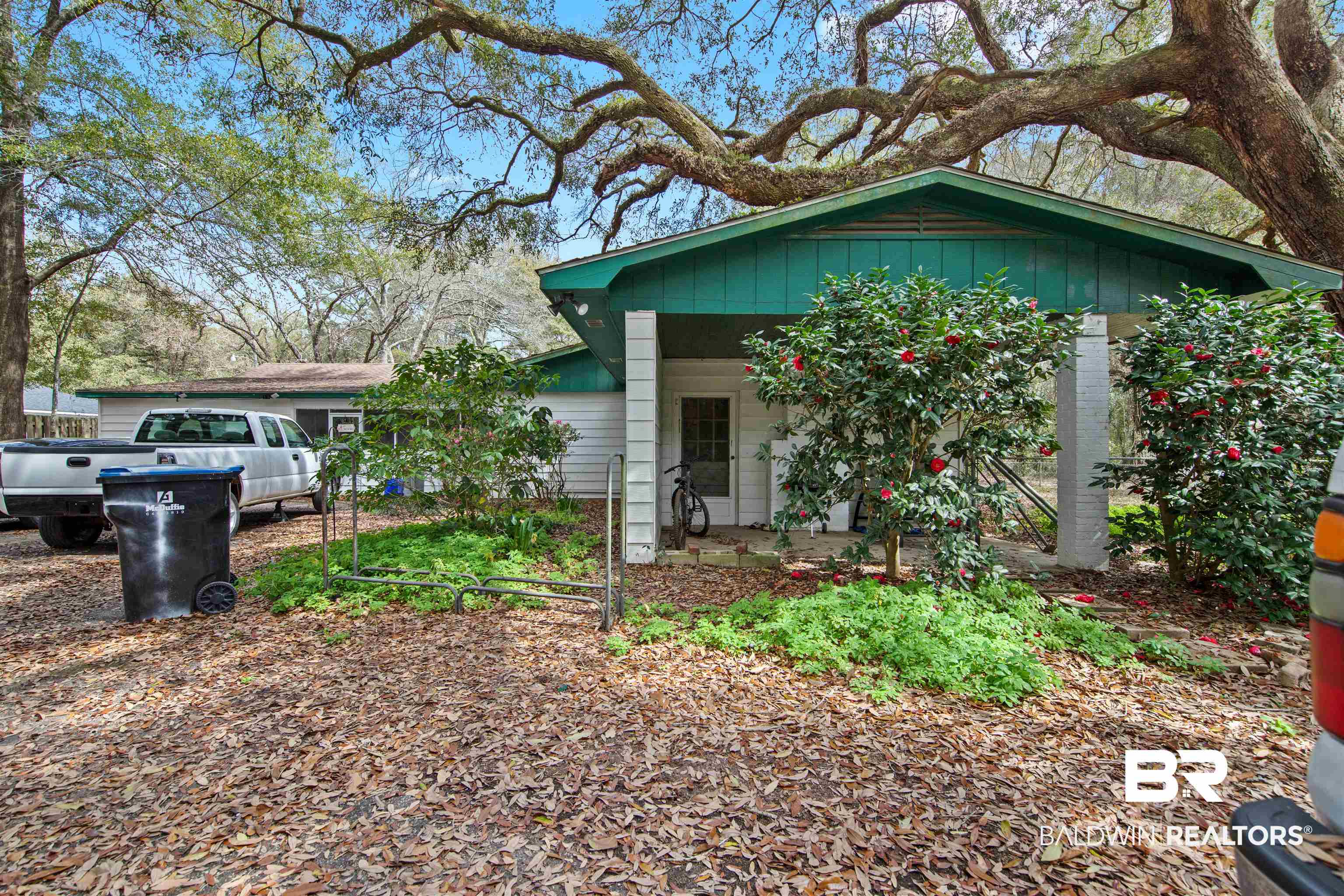 2671 Dawes Road Mobile, AL 36695 - Photo 5 of 11 View of front of property with a porch