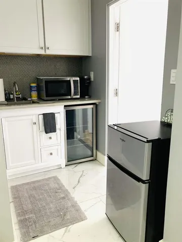 $4,100 | 2640 Northeast 10th Terrace, Pompano Beach, FL 33064