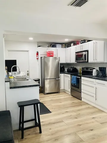 $4,100 | 2640 Northeast 10th Terrace, Pompano Beach, FL 33064