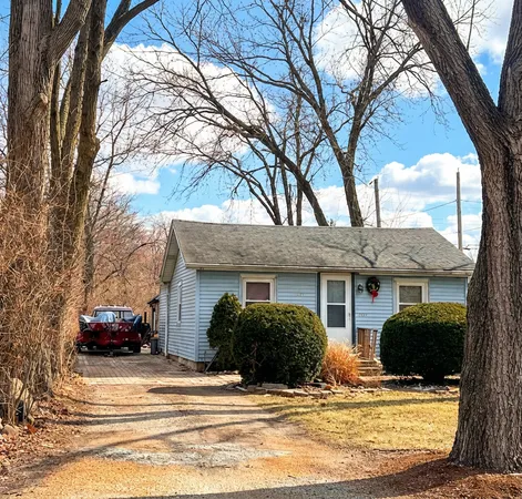 $270,000 | 4511 Dorset Avenue, Lisle, IL 60532