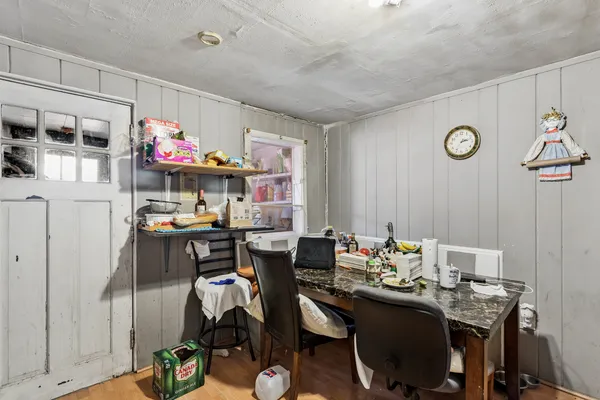 $270,000 | 4511 Dorset Avenue, Lisle, IL 60532