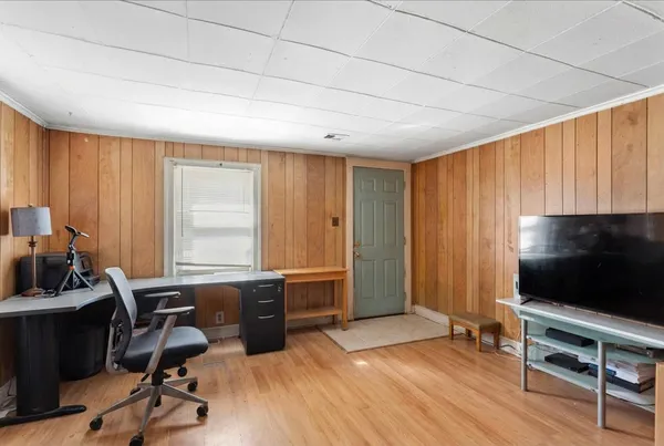 $270,000 | 4511 Dorset Avenue, Lisle, IL 60532