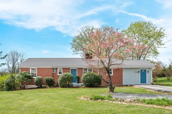 $314,900 | 162 Brooklawn Drive, Lynchburg, VA 24502