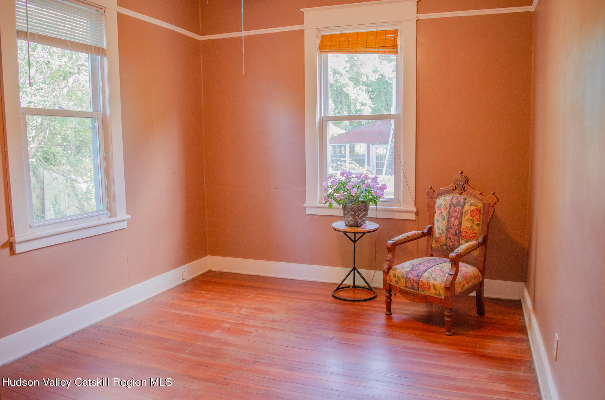 11 3rd Port Ewen, NY 12466 - Photo 11 of 34 a chair and a table in a room