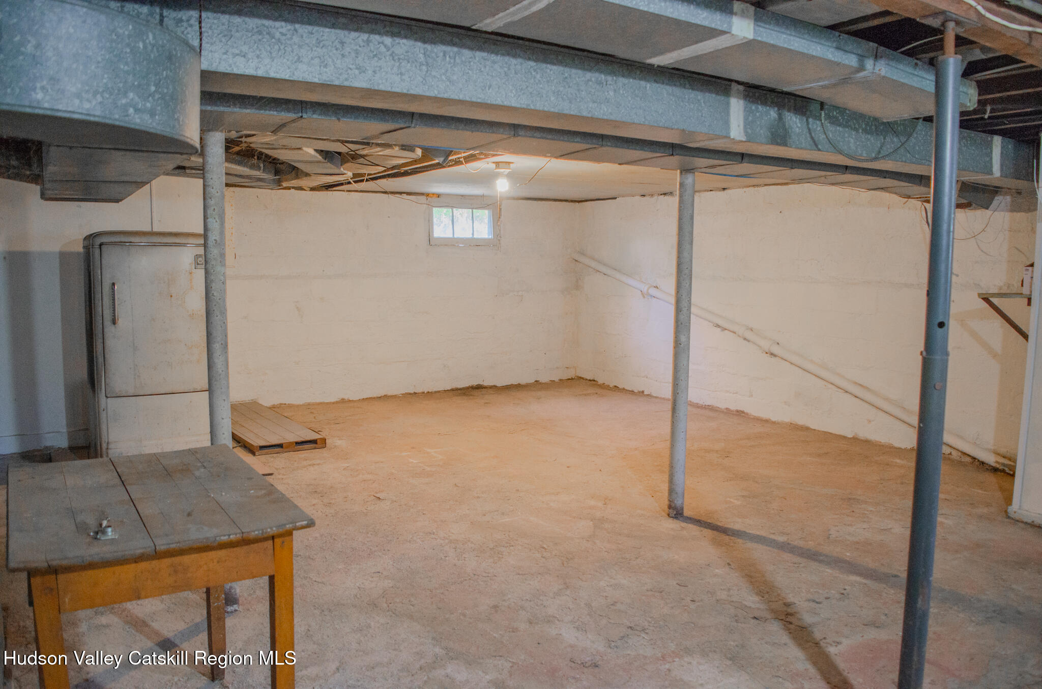 11 3rd Port Ewen, NY 12466 - Photo 27 of 34 a view of small space