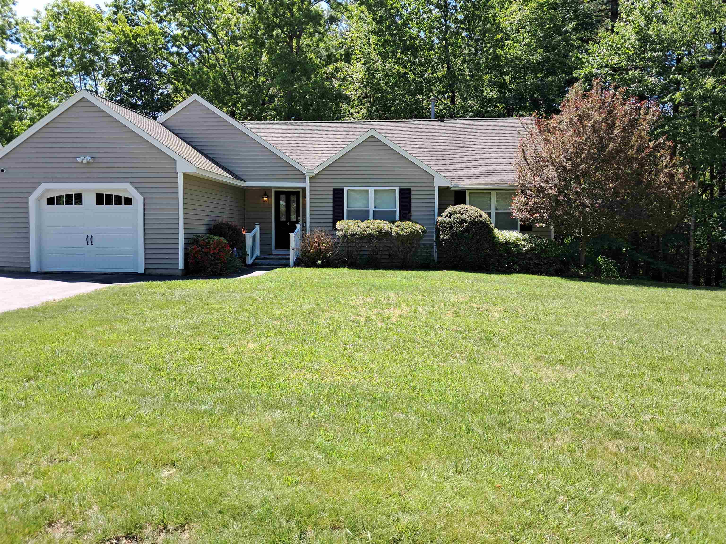 4 Sterling Way Hudson, NH 03051 - Photo 1 of 46