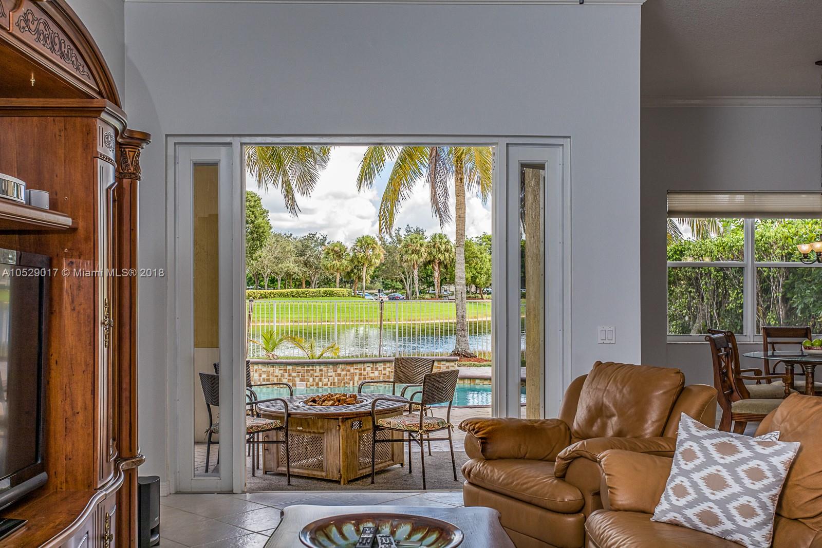 1270 Leeward Way Weston, FL 33327 - Photo 15 of 39