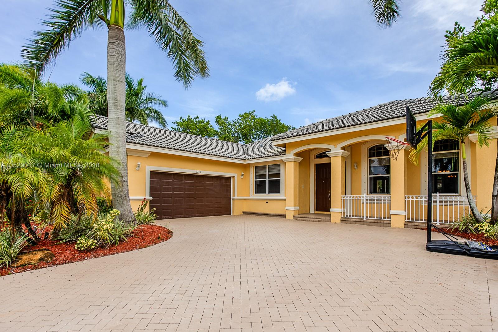 1270 Leeward Way Weston, FL 33327 - Photo 3 of 39