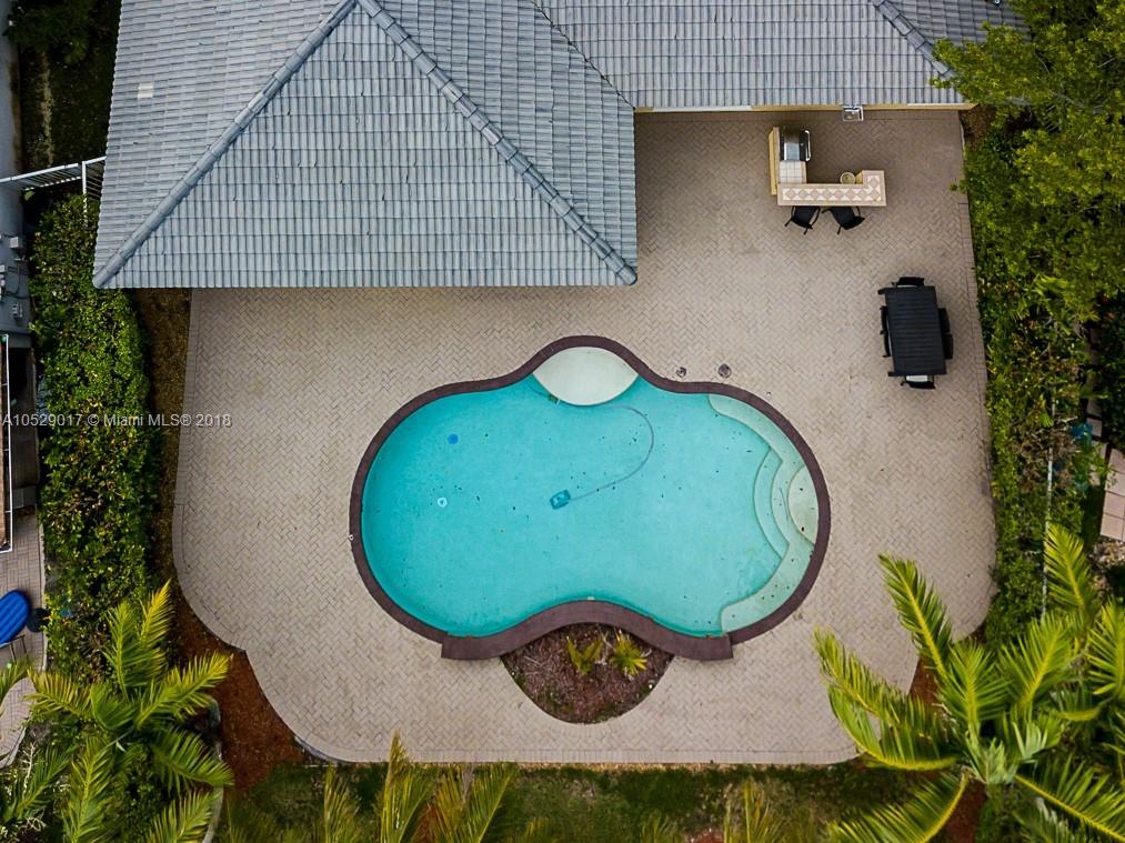 1270 Leeward Way Weston, FL 33327 - Photo 8 of 39