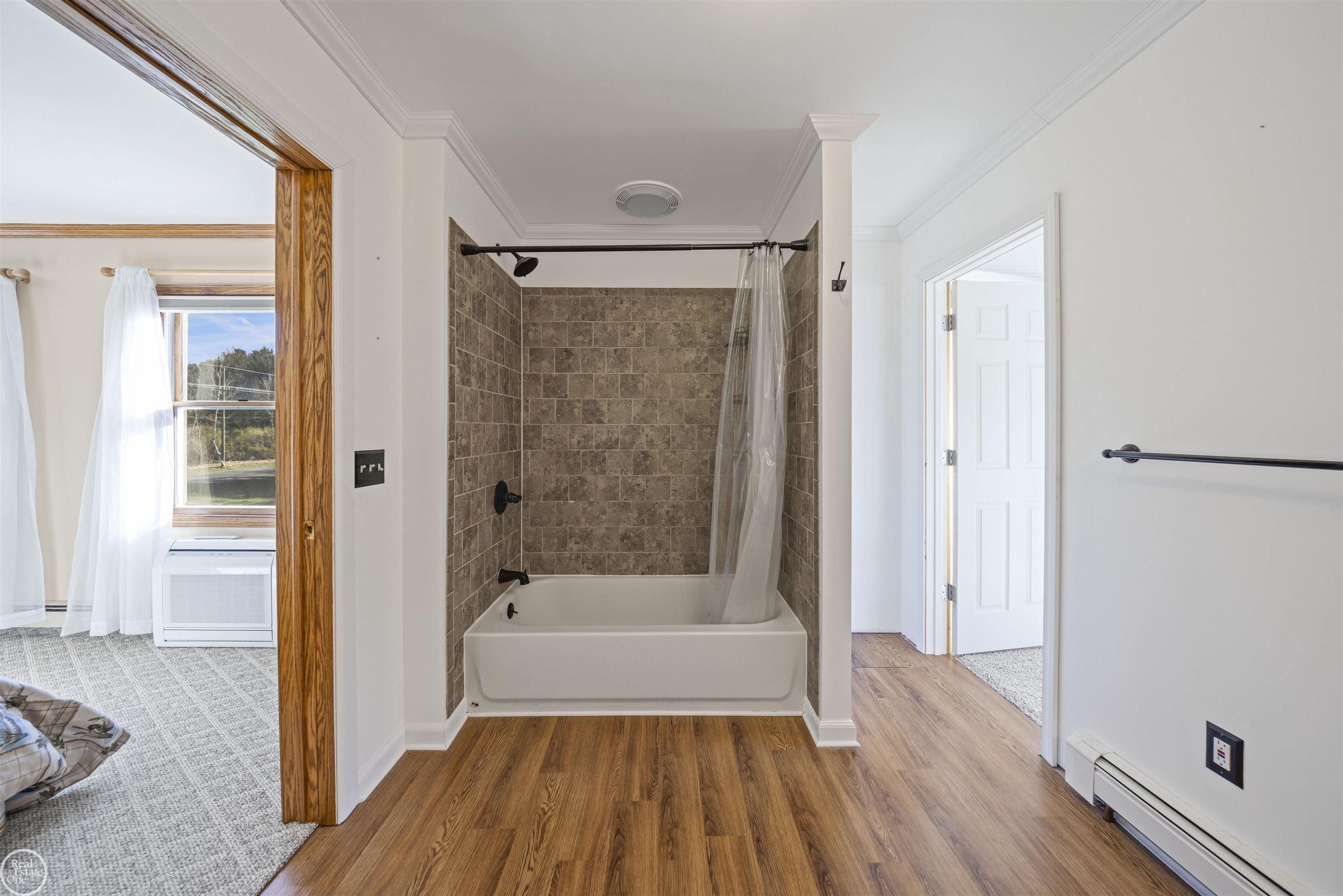 5257 Forester Road Carsonville, MI 48419 - Photo 46 of 50 Primary Bath