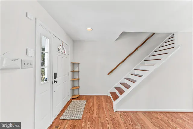 $350,000 | 8 Eusden Drive, Aston, PA 19014