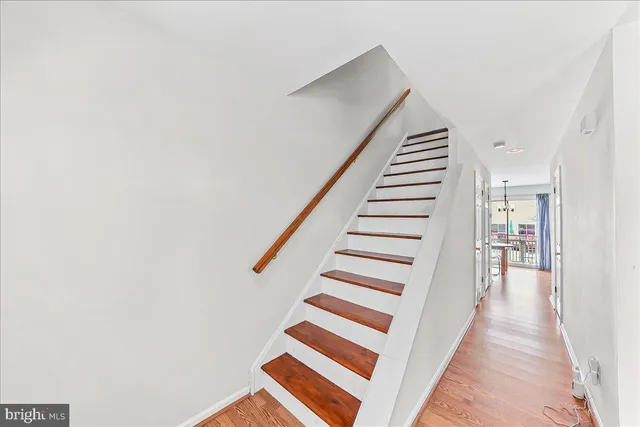 $350,000 | 8 Eusden Drive, Aston, PA 19014