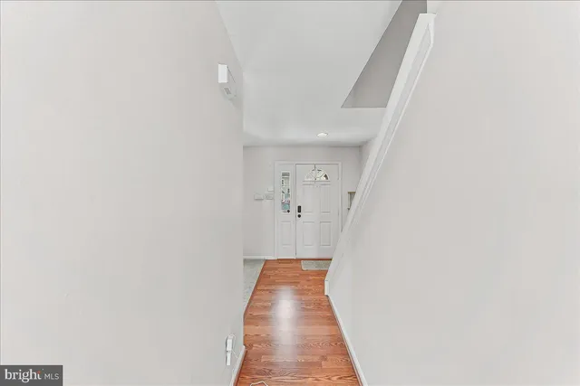 $350,000 | 8 Eusden Drive, Aston, PA 19014