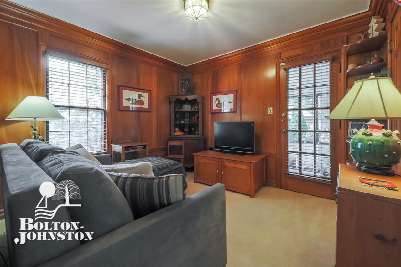 1359 Harvard Road Grosse Pointe, MI 48230 - Photo 11 of 31 31390930-10.JPG