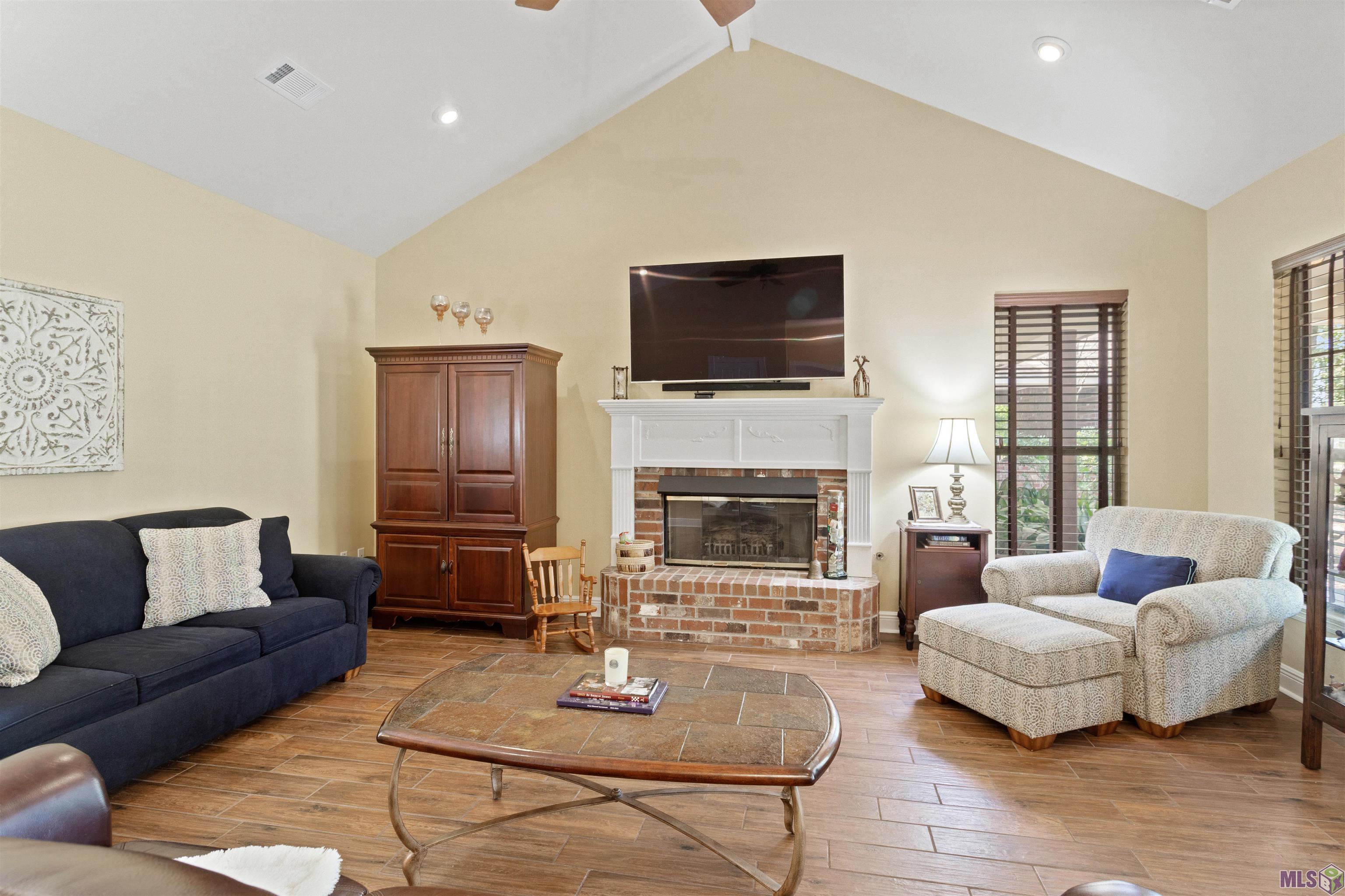 18377 Belle Grove Road Prairieville, LA 70769 - Photo 4 of 31 Gallery Image 4