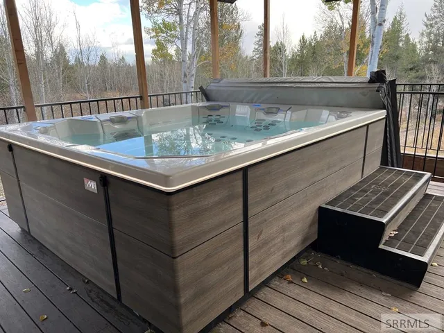 $1,750,000 | 1660 Last Resort Lane, Ashton, ID 83420