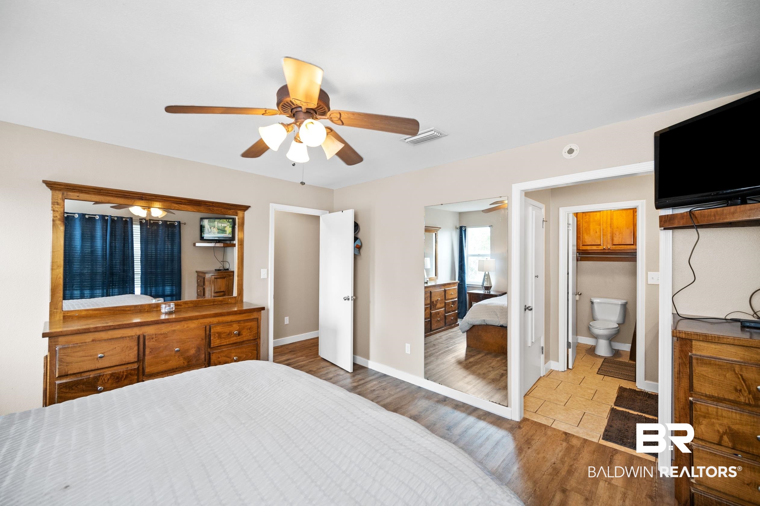 18786 Hillside Drive Foley, AL 36535 - Photo 18 of 49 Primary Bedroom