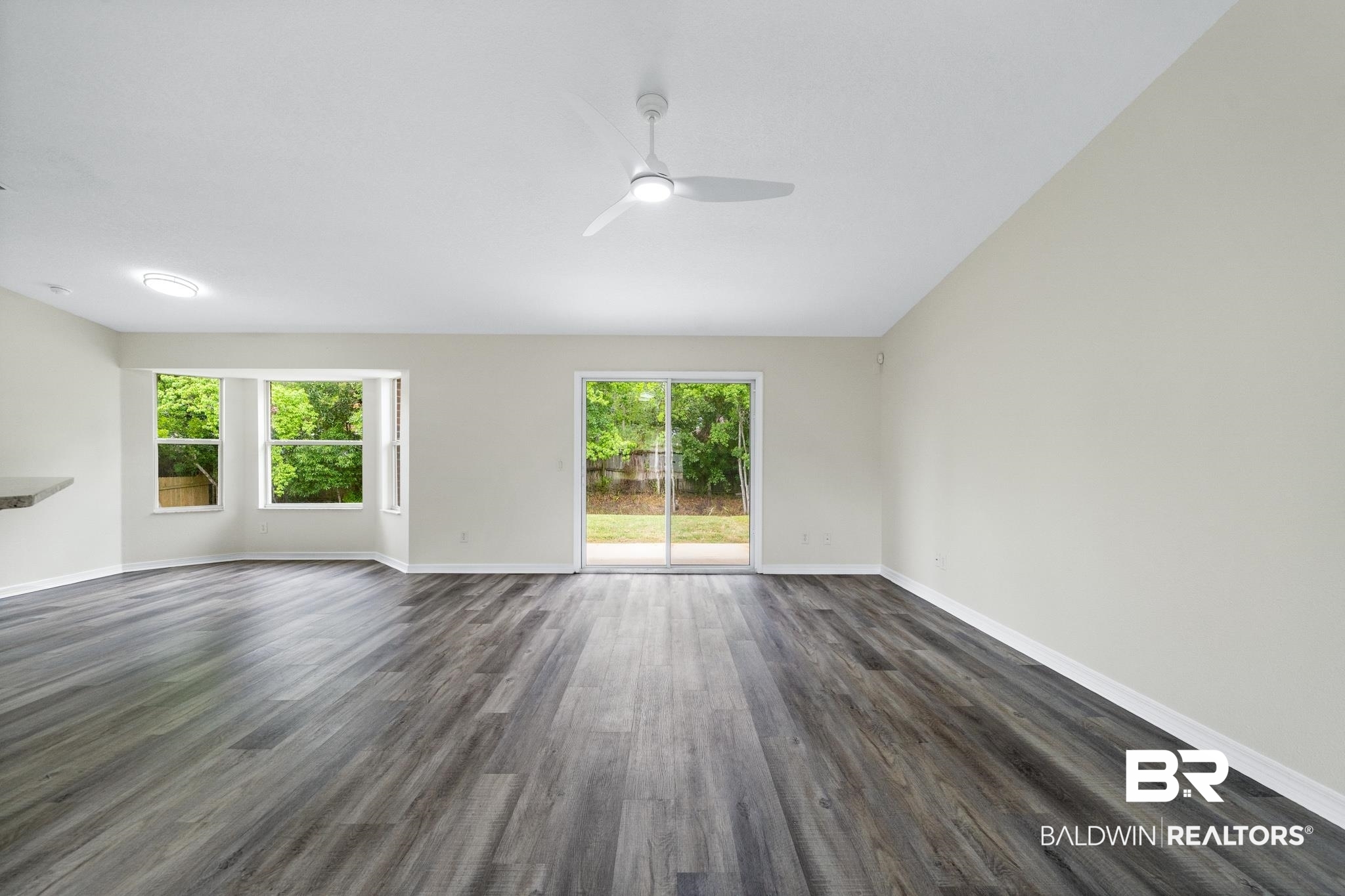 235 Woodsong Drive Foley, AL 36535 - Photo 9 of 25 Living area